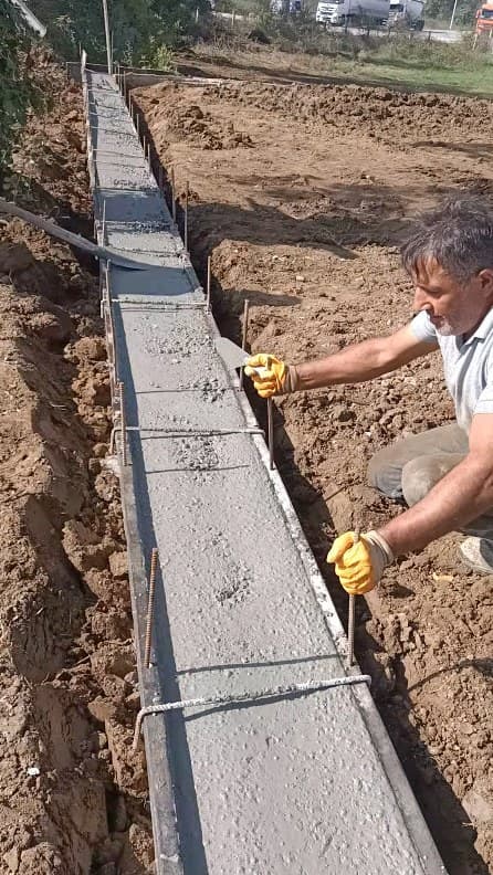İstinat Duvarı Ne Zaman Gerekir? Eğimli Bahçeler İçin Rehber